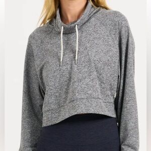 Vuori crop top long sleeve